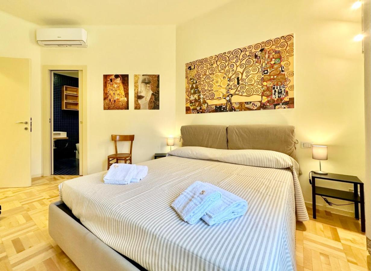 Hostdomus - Casa Corallo Alassio Extérieur photo